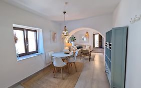 Apartamento espacioso y ubicación de 10 en centro